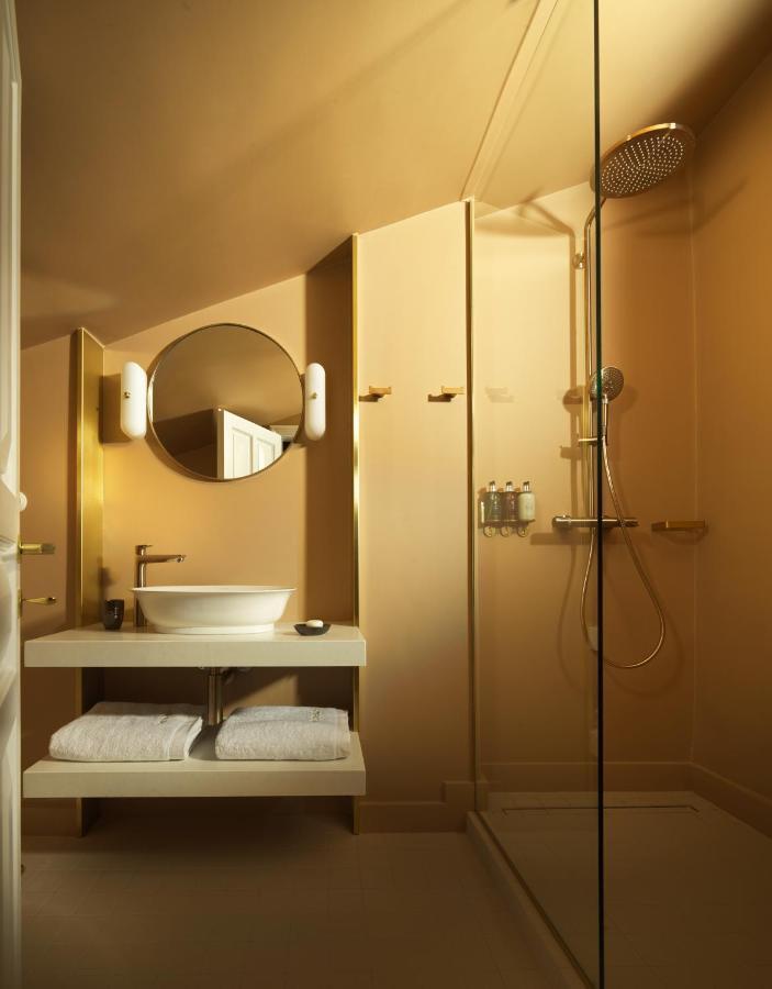 Monument Hotel Athens Exterior photo